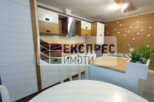 Нов, Обзаведен Двустаен апартамент, Лятно кино Тракия