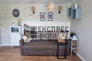 Neu, Möbliert, Luxuriös 1 Schlafzimmer Wohnung, Greek area
