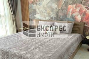 Neu, Luxus, möbliert 2 Schlafzimmer Wohnung, Breeze