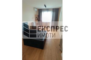 Нов, Луксозен, Обзаведен Тристаен апартамент, Лятно кино Тракия