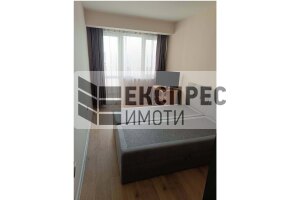 Нов, Луксозен, Обзаведен Тристаен апартамент, Лятно кино Тракия