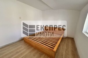 Unmöbliert, 1 Schlafzimmer Wohnung, Farmers' Market