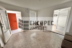 Unmöbliert, 1 Schlafzimmer Wohnung, Farmers' Market