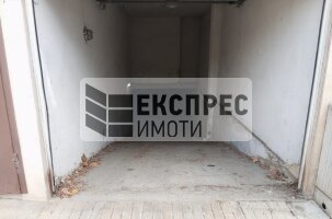  Garage, Red Square