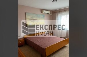 Обзаведен Тристаен апартамент, Лятно кино Тракия