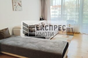 Furnished 1 Schlafzimmer Wohnung, Regional hospital