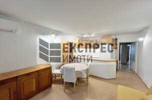 Furnished 3 Schlafzimmer Wohnung, Regional hospital