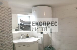 Furnished 3 Schlafzimmer Wohnung, Regional hospital