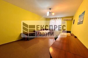 Furnished, 2 bedroom apartment, Center
