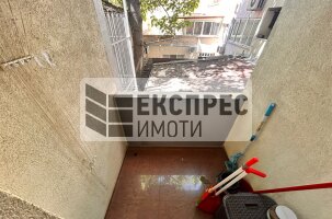 Furnished, 2 bedroom apartment, Center
