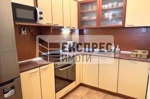 Обзавeден Двустаен апартамент, Окръжна болница