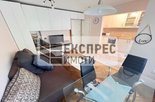Möbliert, 1 Schlafzimmer Wohnung, Center