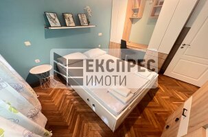 Möbliert, 1 Schlafzimmer Wohnung, Center
