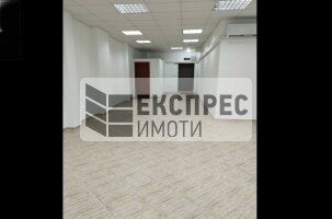  Търговско помещение, Левски