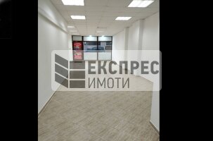  Търговско помещение, Левски