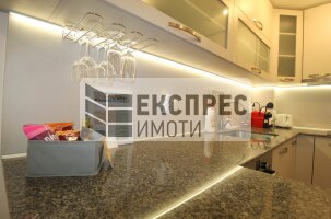 Нов, Обзаведен Тристаен апартамент, Окръжна болница