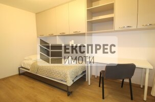 Нов, Обзаведен Тристаен апартамент, Окръжна болница