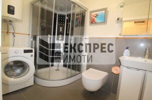Нов, Обзаведен Тристаен апартамент, Окръжна болница