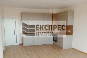  1 Schlafzimmer Wohnung, Pobeda