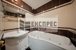 New, Luxury Furnished 2 bedroom apartment, Centre