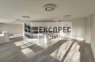 Unfurnished Commercial space, Grand Mall Varna