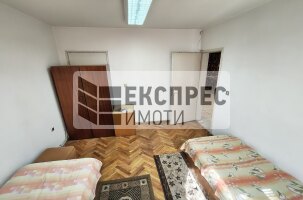  Große Wohnung, Regional hospital