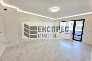 HEОБЗАВЕДЕН Двустаен апартамент, Окръжна болница