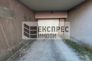 UNDERGROUND PARKING Garage, Regional hospital