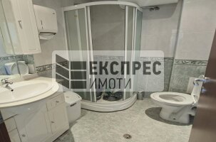  Office, Lyatno kino Trakia