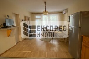 Обзаведен, Тристаен апартамент, Окръжна болница