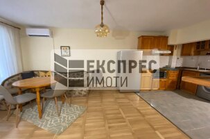 Обзаведен, Тристаен апартамент, Окръжна болница