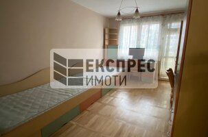 Обзаведен, Тристаен апартамент, Окръжна болница