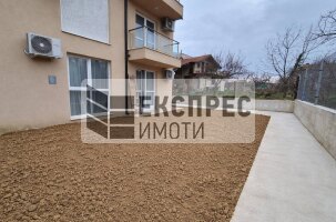 ОБЗАВЕДЕН Двустаен апартамент, м-т Пчелина