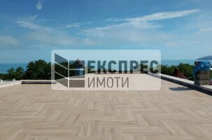  Building, Breeze