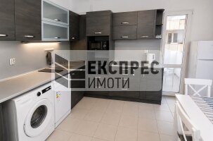 Обзаведен Тристаен апартамент, Окръжна болница