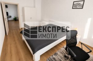Обзаведен Тристаен апартамент, Окръжна болница