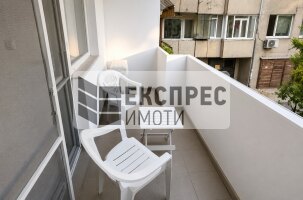 Обзаведен Тристаен апартамент, Окръжна болница